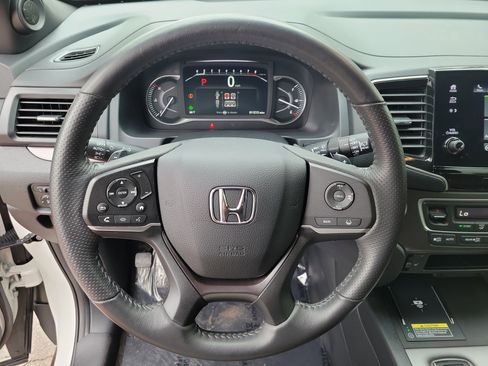 Used 2025 Honda Passport EX-L image 21