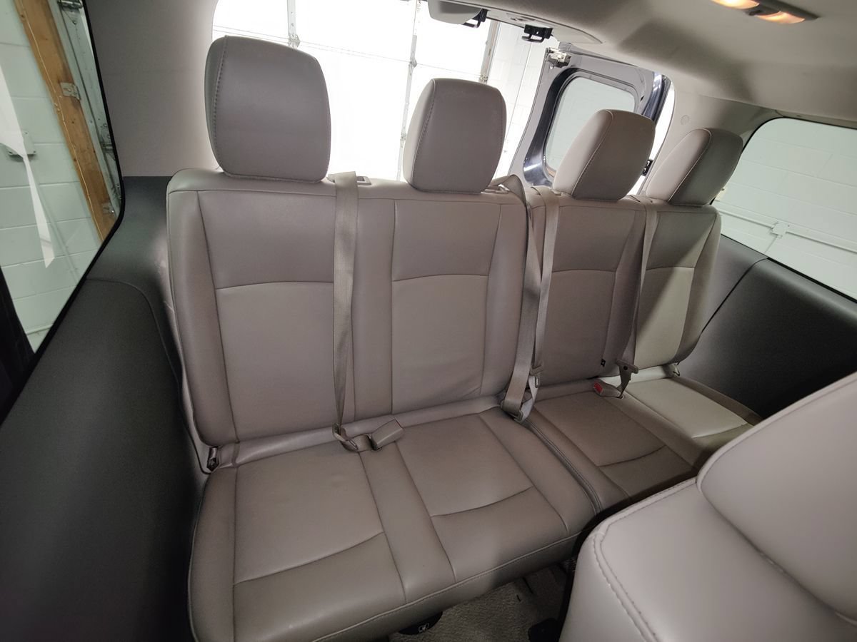 Used 2015 Nissan NV 3500 SL w/ Technology Package RWD image 19