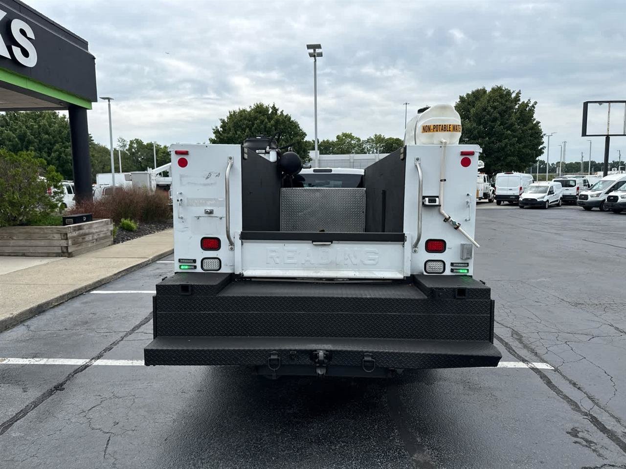Used 2016 Ford F550 2WD Crew Cab Super Duty image 7