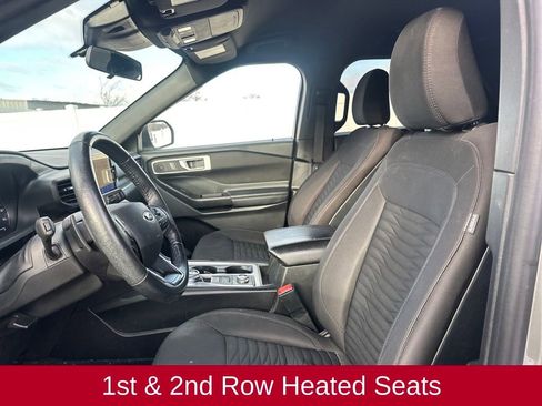 Used 2020 Ford Explorer XLT w/ Comfort Package image 11