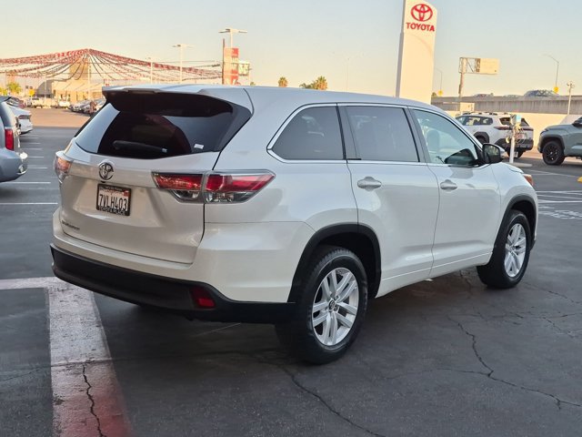 Used 2016 Toyota Highlander LE FWD image 8