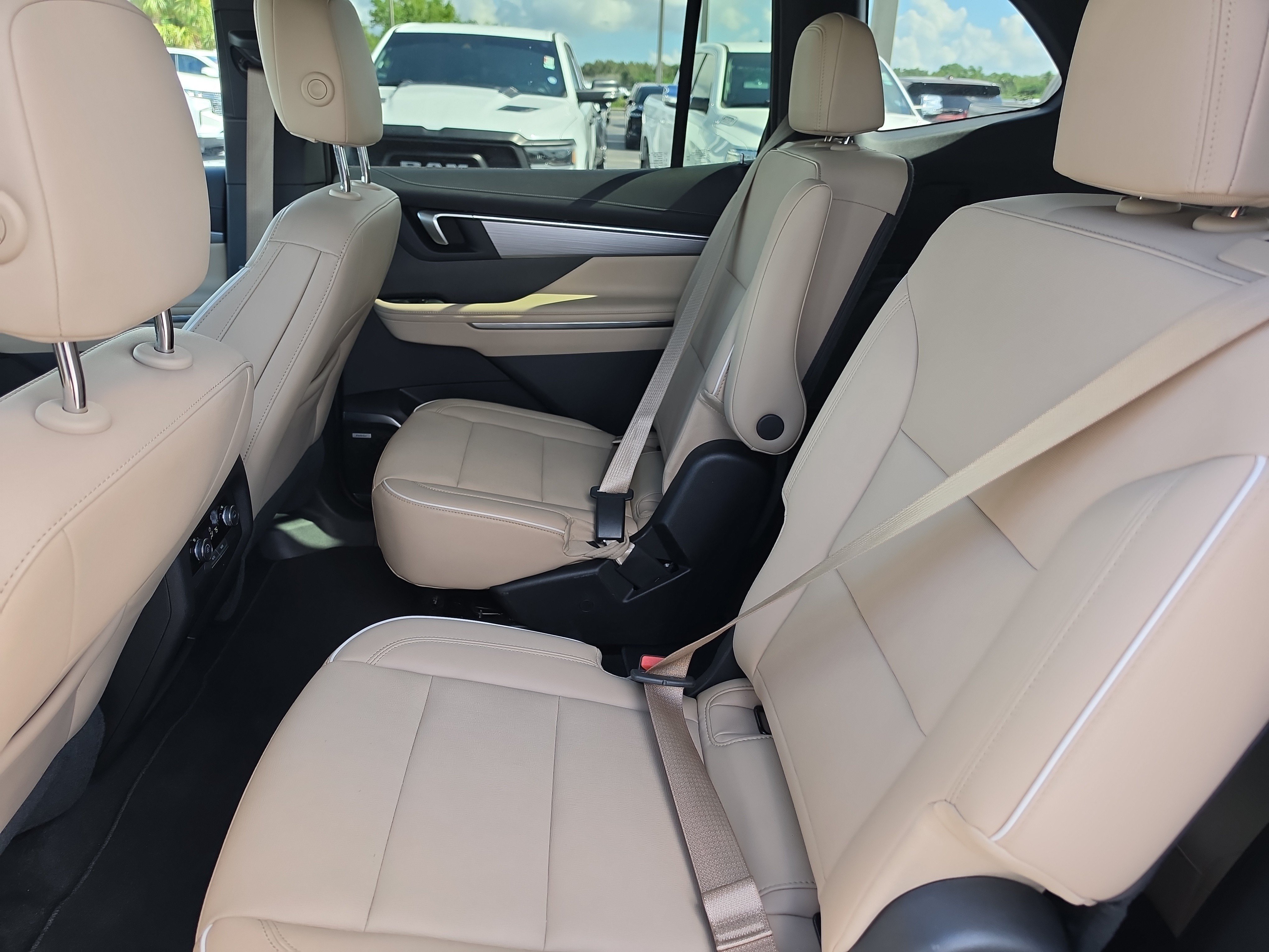 Certified 2026 Buick Enclave Preferred FWD image 12