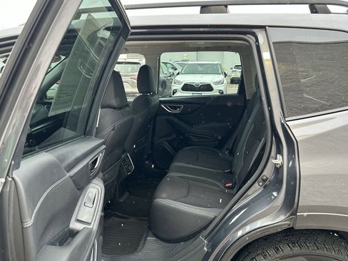Used 2022 Subaru Forester Premium image 16