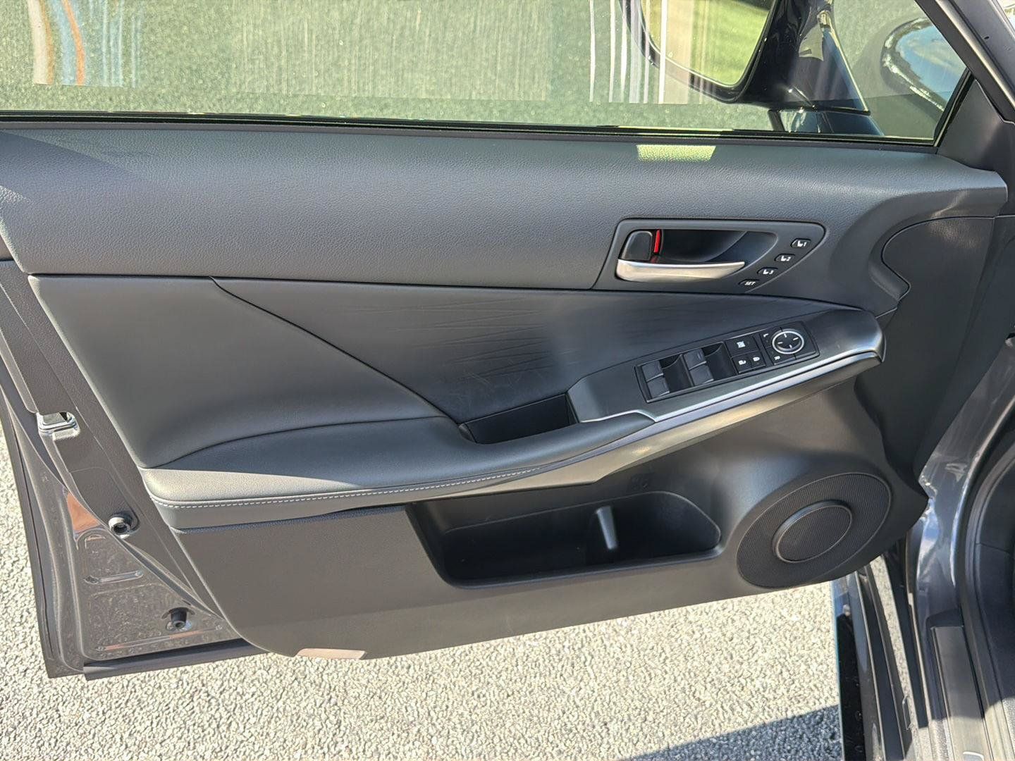 Certified 2023 Lexus IS 500 w/ Accessory Package RWD image 16