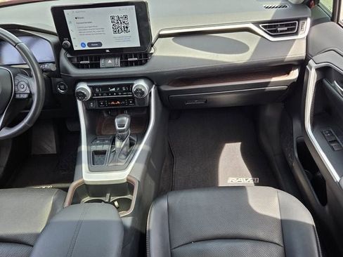 Used 2023 Toyota RAV4 Limited FWD image 18