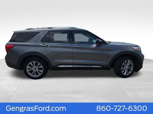 Used 2023 Ford Explorer Limited image 9