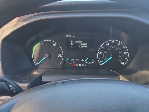 Used 2022 Ford E-Transit 148 High Roof Extended image 8