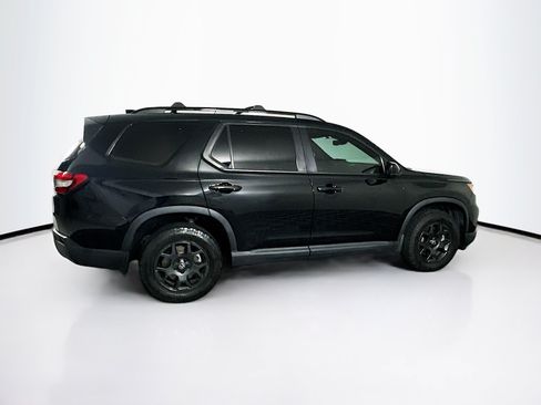 Used 2024 Honda Pilot TrailSport image 10