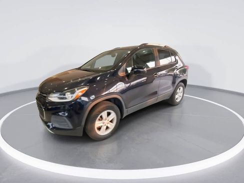 Used 2022 Chevrolet Trax LT w/ Driver Confidence Package AWD/4WD image 4