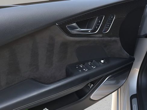 Used 2017 Audi RS 7 Performance w/ Driver Assistance Package AWD/4WD image 11