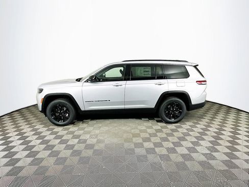 New 2026 Jeep Grand Cherokee L 4WD image 6