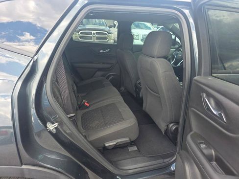 Used 2019 Chevrolet Blazer LT FWD image 11