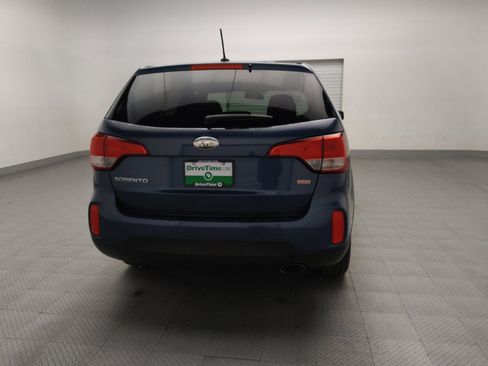 Used 2014 Kia Sorento LX image 7