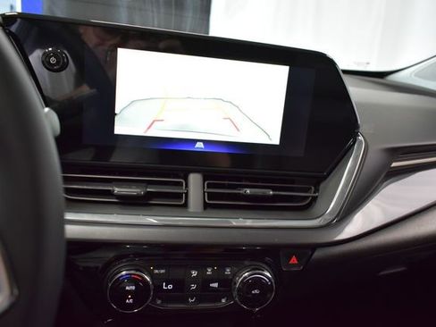 New 2026 Chevrolet Trax ACTIV w/ Driver Confidence Package FWD image 22