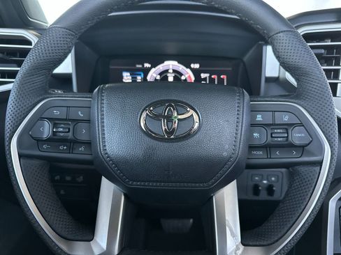 Used 2025 Toyota Tundra Limited AWD/4WD image 24