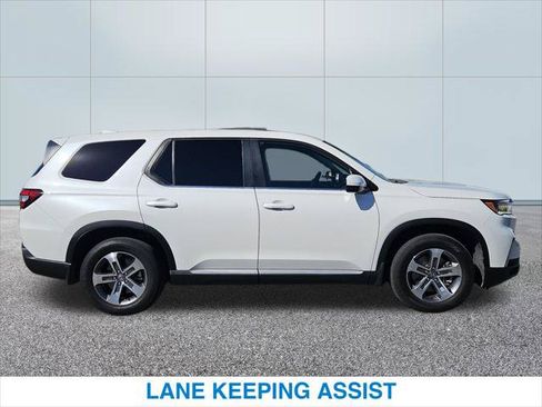 Certified 2025 Honda Pilot EX-L image 6