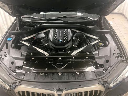 Used 2021 BMW X5 M50i w/ Executive Package image 30