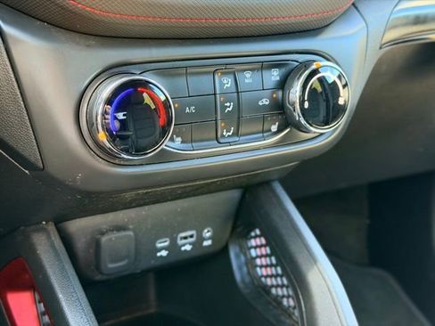 Used 2022 Chevrolet TrailBlazer RS AWD/4WD image 15