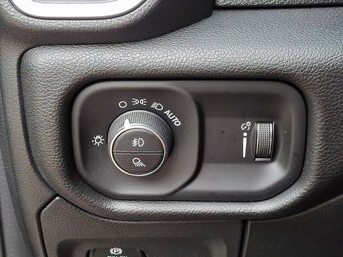 Certified 2023 RAM 1500 Big Horn AWD/4WD image 27