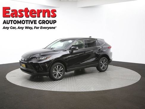 Used 2022 Toyota Venza LE image 55