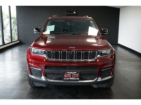Used 2021 Jeep Grand Cherokee L Limited w/ Luxury Tech Group II AWD/4WD image 2
