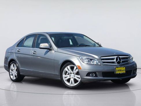 Used 2008 Mercedes-Benz C 300 Sedan image 2