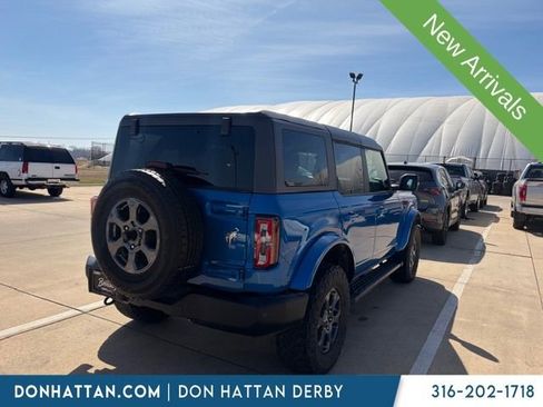 Used 2022 Ford Bronco Outer Banks image 3