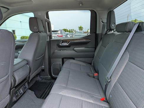 Used 2022 GMC Sierra 1500 SLE AWD/4WD image 14