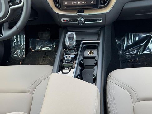 New 2026 Volvo XC60 T8 Plus w/ Protection Package Premier AWD/4WD image 8