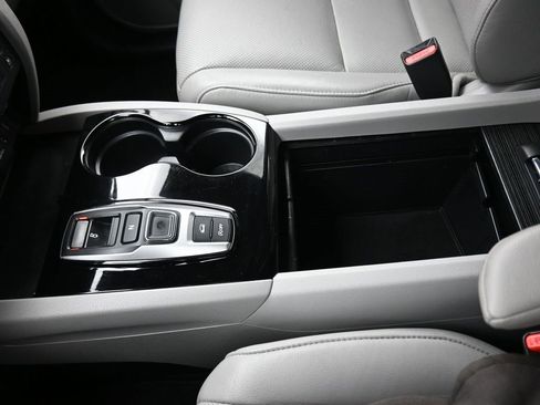 Used 2016 Honda Pilot Elite image 24