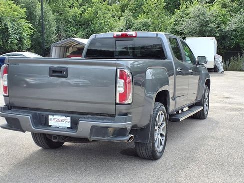 Used 2021 GMC Canyon Denali image 4
