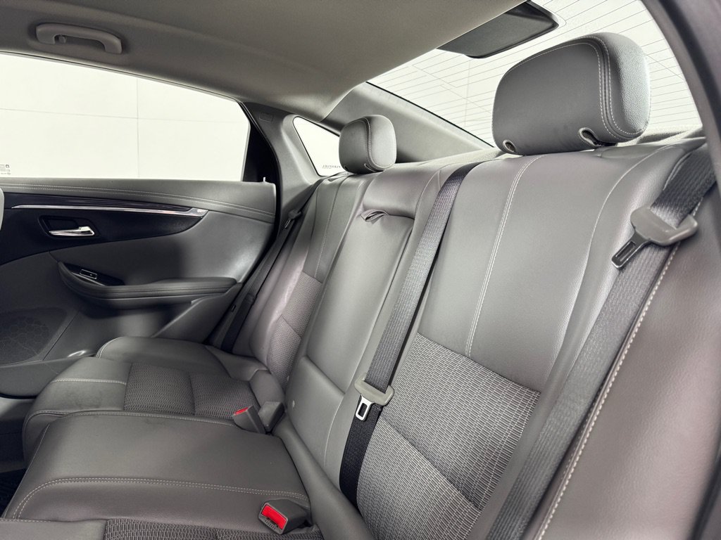 Used 2018 Chevrolet Impala LT w/ LT Convenience Package FWD image 20