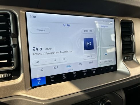 Used 2025 Ford Bronco Outer Banks AWD/4WD image 17