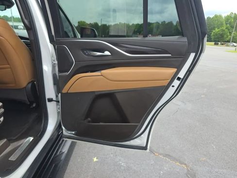 Used 2021 Cadillac Escalade Premium Luxury w/ Performance Package AWD/4WD image 52