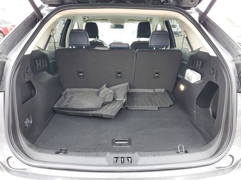 Used 2024 Ford Edge SEL w/ Sport Appearance Package image 8