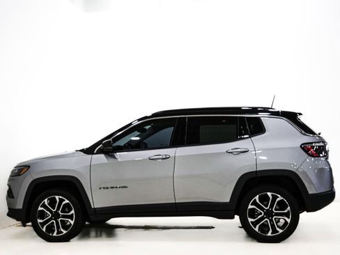 Used 2022 Jeep Compass Limited w/ Sun and Sound Group AWD/4WD image 6