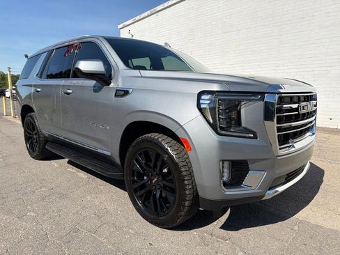 Used 2023 GMC Yukon SLT AWD/4WD image 8