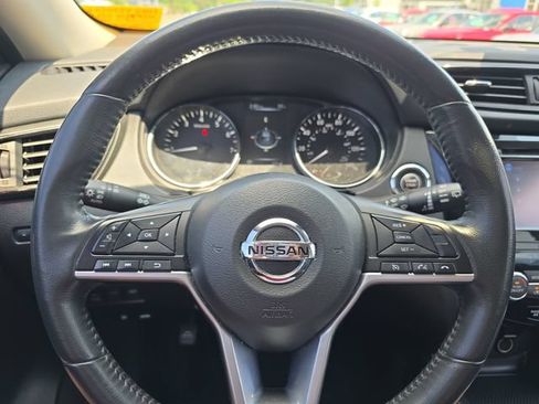 Used 2017 Nissan Rogue SL w/ SL Premium Package AWD/4WD image 18