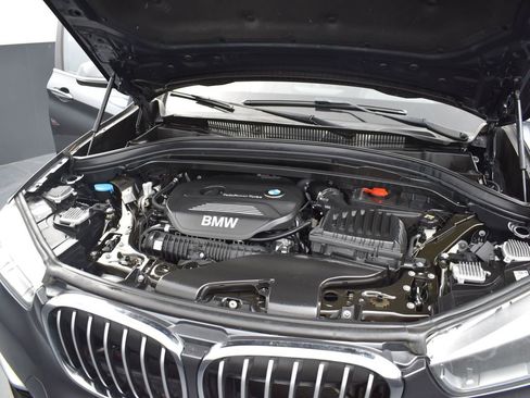 Used 2017 BMW X1 xDrive28i image 32