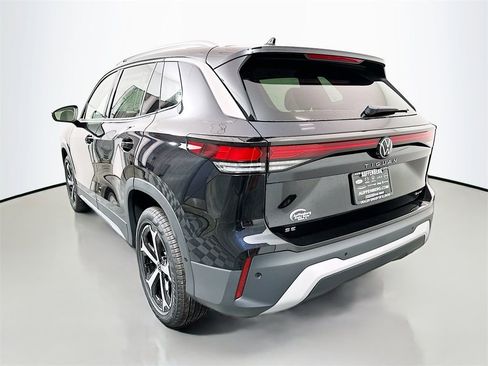 New 2026 Volkswagen Tiguan SE image 5