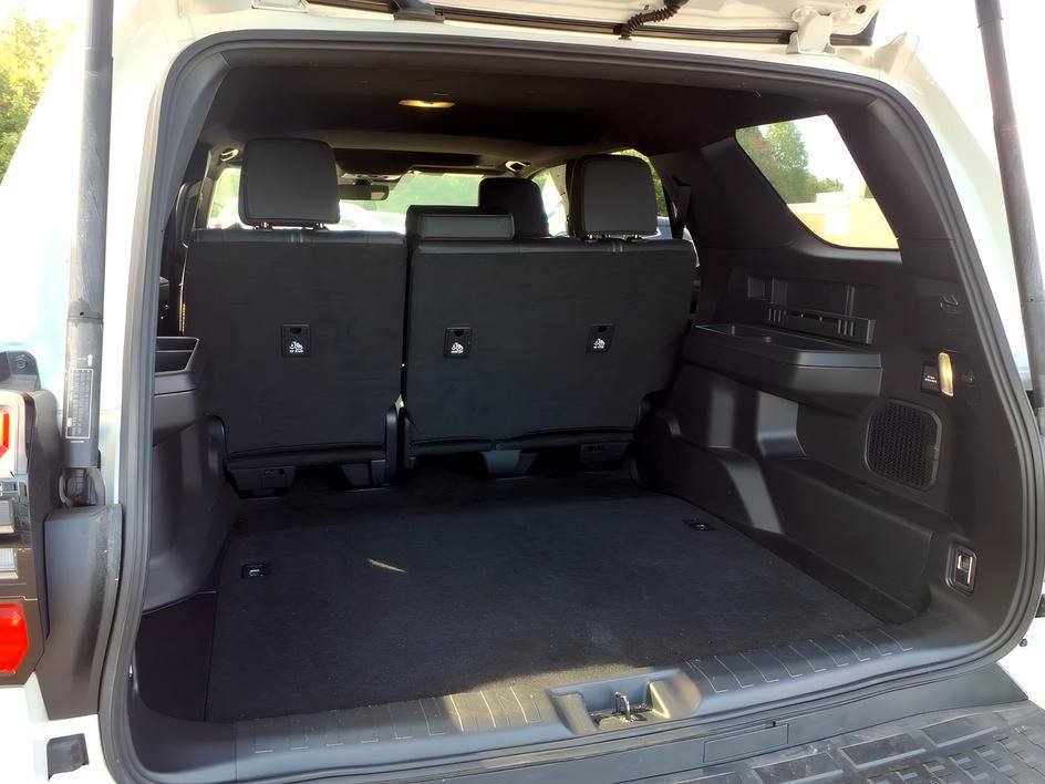 Certified 2025 Toyota 4Runner Limited AWD/4WD image 4