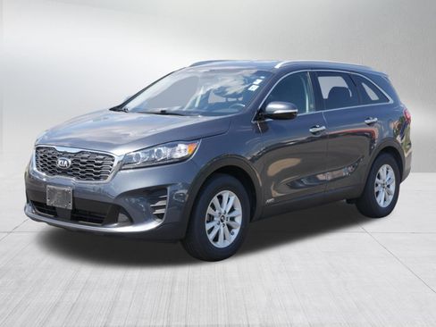 Used 2020 Kia Sorento LX w/ LX I4 Convenience Package AWD/4WD image 3