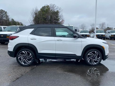 New 2026 Chevrolet TrailBlazer RS w/ Convenience Package image 2