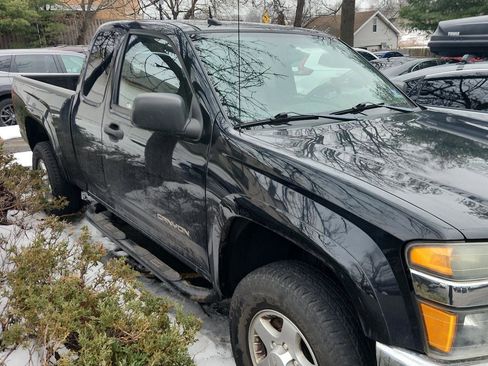 Used 2005 GMC Canyon SLE w/ Safe And Sound Package image 2