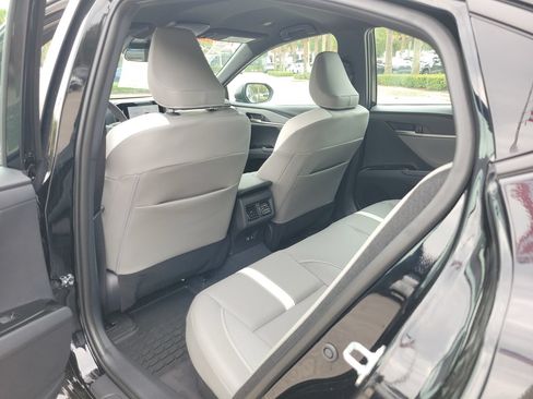 Used 2026 Toyota Camry SE FWD image 10