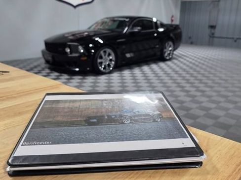 Used 2005 Ford Mustang GT Premium RWD image 2
