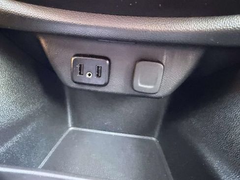 Used 2018 Chevrolet Traverse LT AWD/4WD image 24