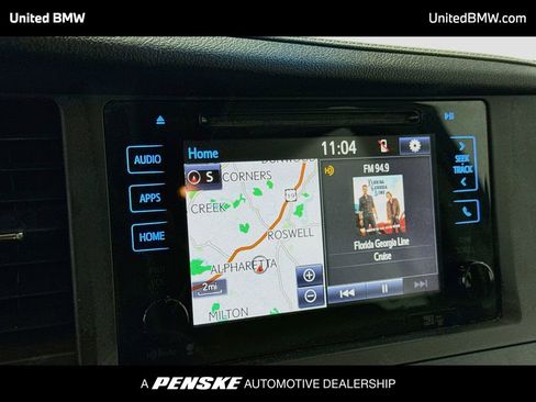 Used 2015 Toyota Sienna XLE w/ XLE Navigation Package FWD image 10