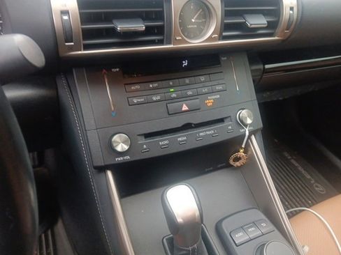 Used 2015 Lexus IS 250 image 3