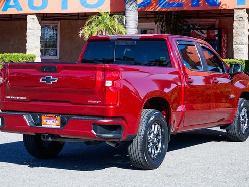 Used 2022 Chevrolet Silverado 1500 RST w/ Convenience Package II image 10